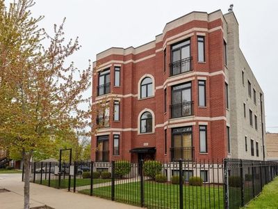 4135 S Vincennes Ave APT 3N, Chicago, IL, 60653