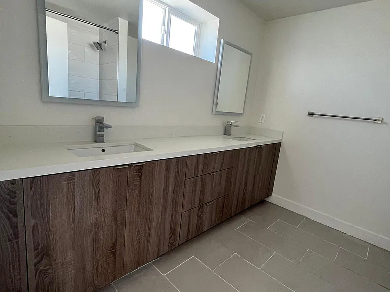 1307 N Bronson Ave #302 — Photo 10