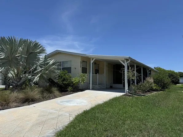 903 Bougainvillea Cir, Barefoot Bay, FL 32976
