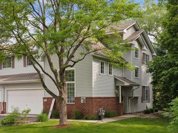 9026 Merrimac Ln N, Maple Grove, MN 55311