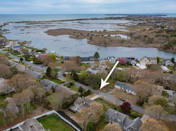 84 Pawkannawkut Drive, South Yarmouth, MA 02664