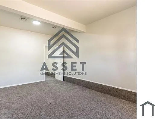 1216 McGregor Dr — Photo 13