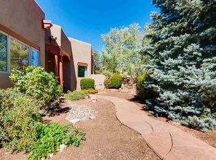 2950 Berardinelli Rd, Santa Fe, NM 87505