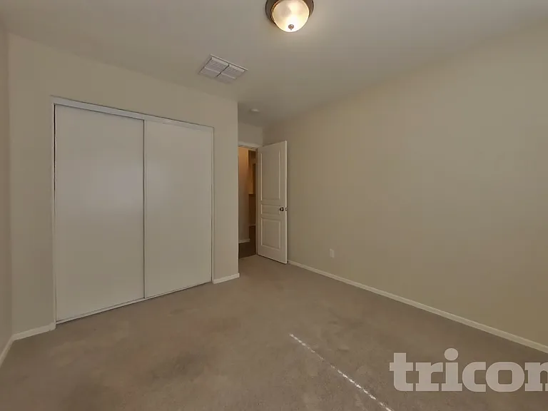 11634 W Vogel Ave — Photo 12