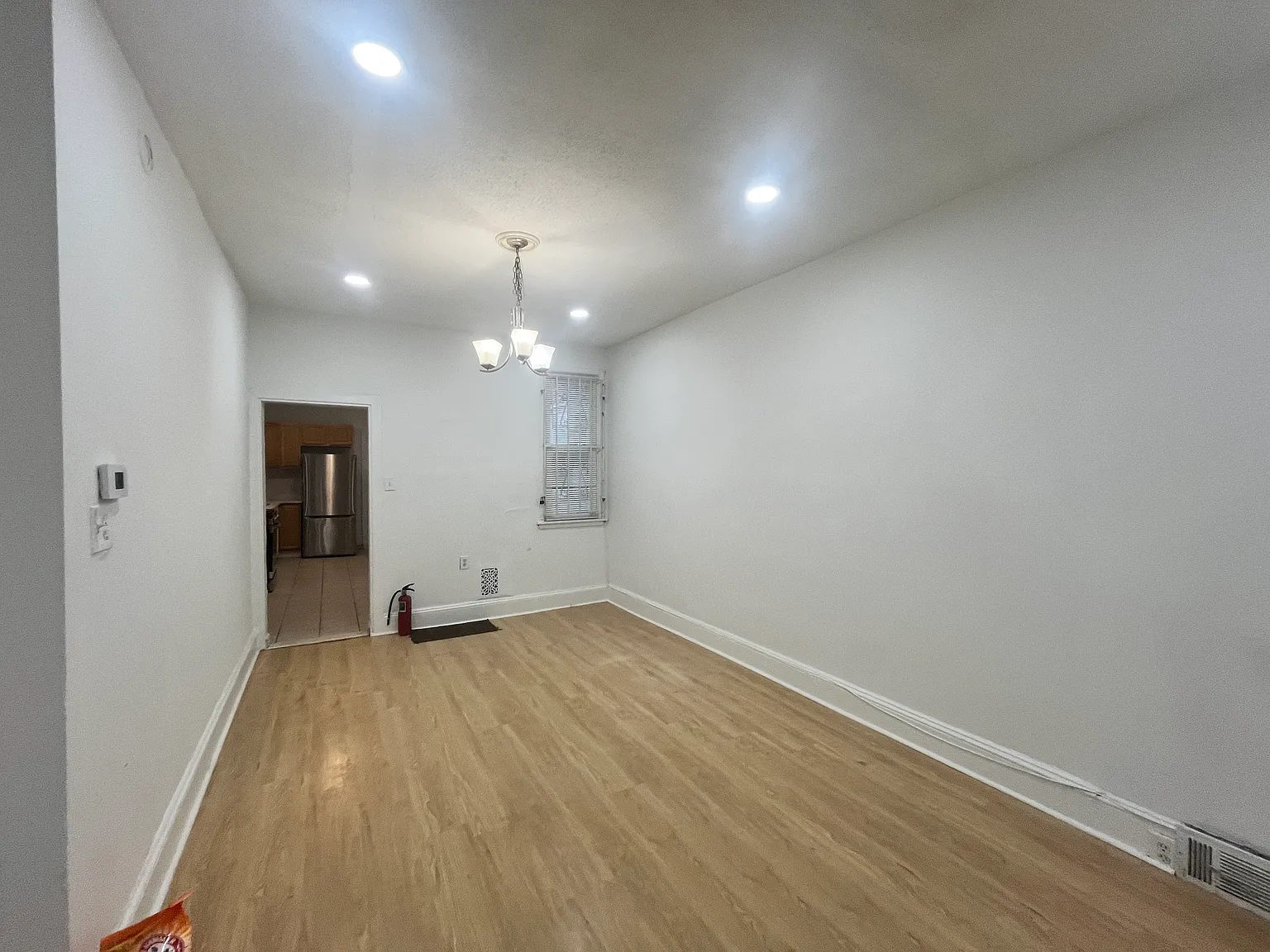 3 bed, 1209 sqft, $1,400 — Photo 3
