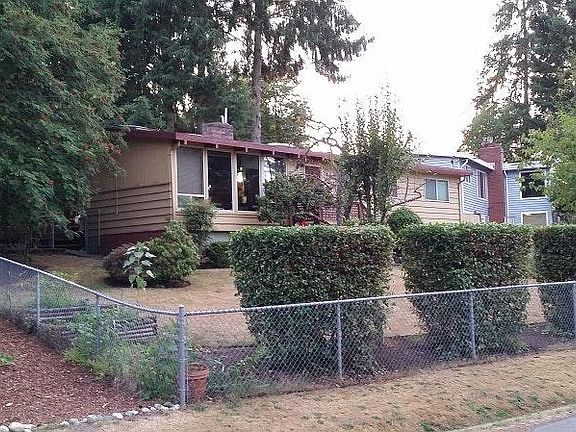 Fenced Yard