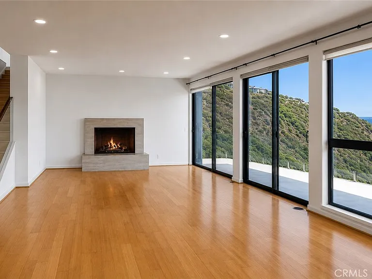 1326 Skyline Dr — Photo 10