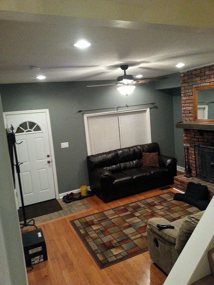 213 Edith St photo 1
