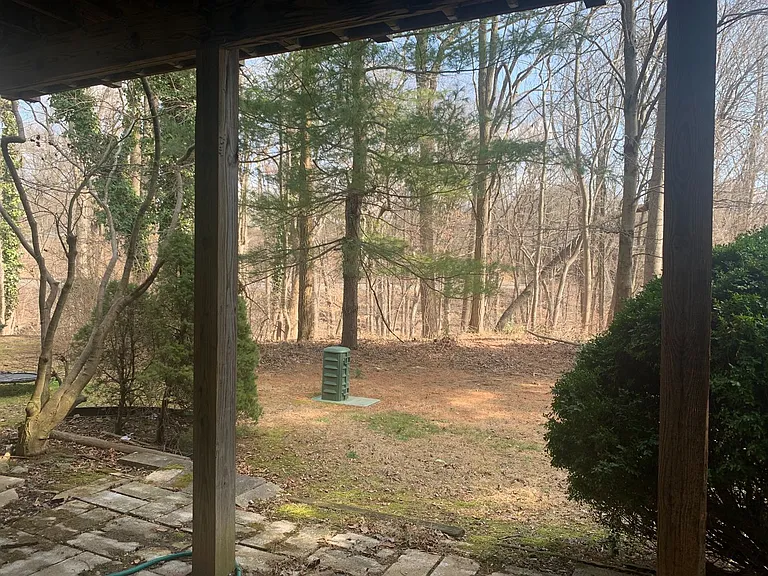19117 Grotto Ln — Photo 35