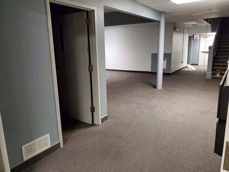 401 W Luverne St #2 — Photo 11