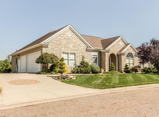 1113 Foxglove Cir, Cuyahoga Falls, OH 44223
