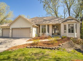 1840 Deer Pond Cir, Eagan, MN 55122