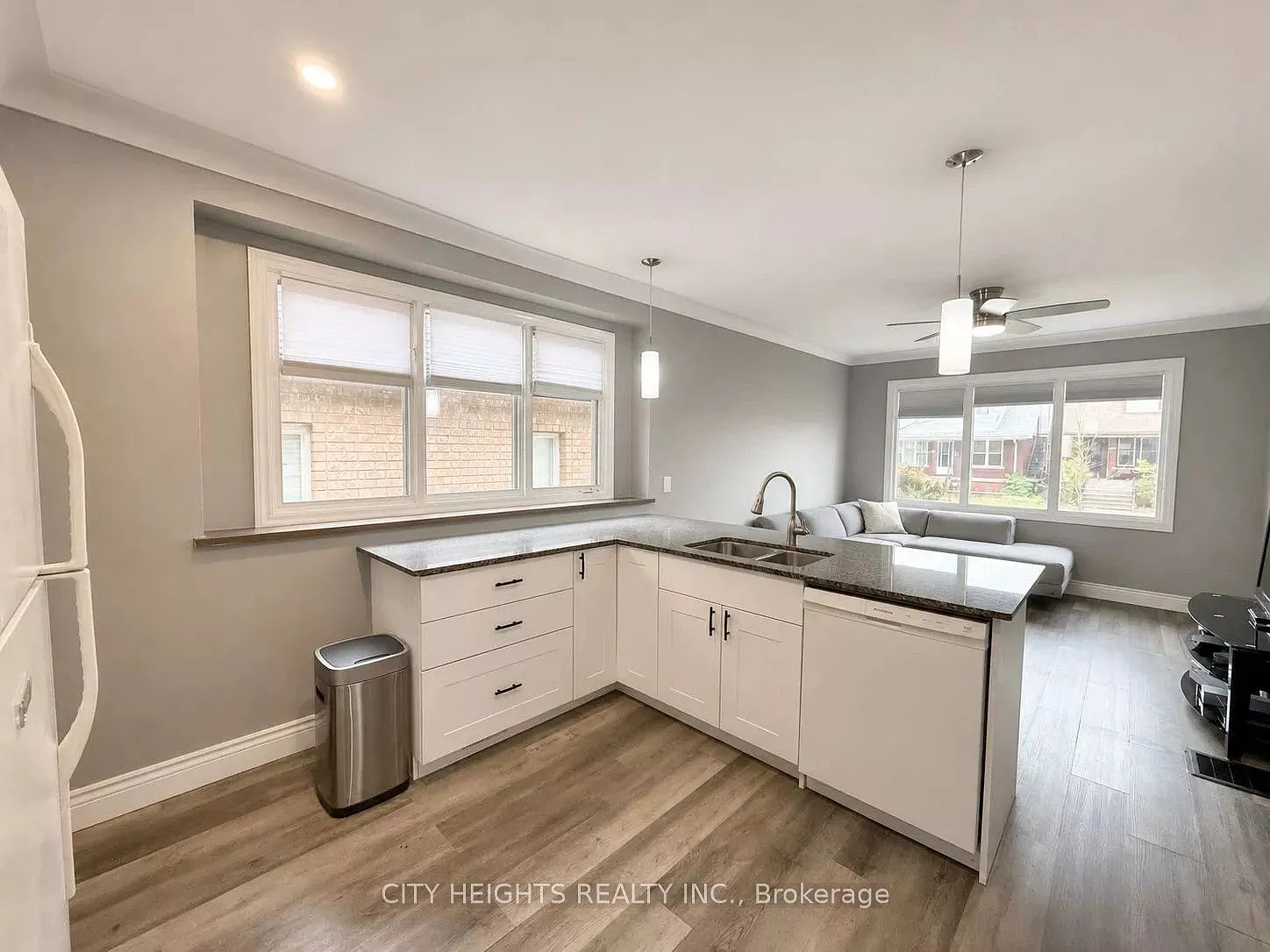 3 bed, $2,250 — Photo 3