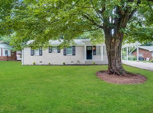 5390 Scofield Rd, College Park, GA 30349