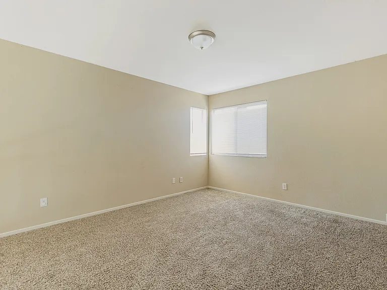 4405 Fall Ln — Photo 15