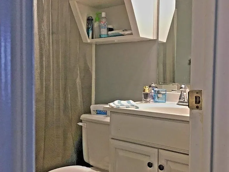 410 Saddle Dr — Photo 7