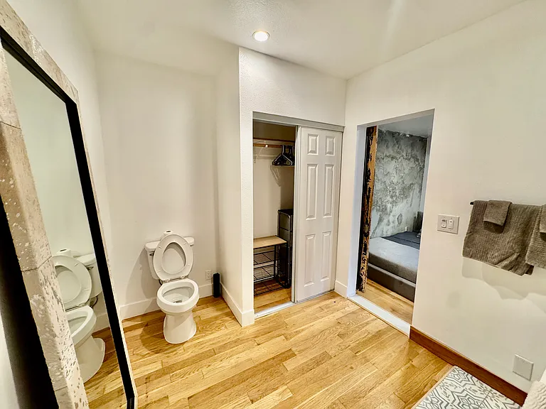 1328 S Cochran Ave #4 — Photo 13