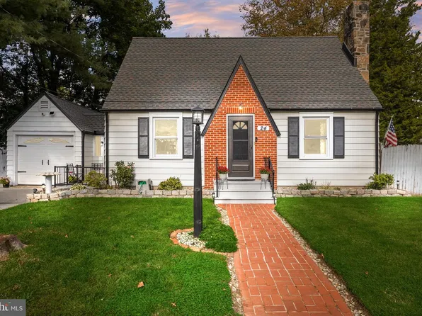 24 Delaware Ave, Pennsville, NJ 08070