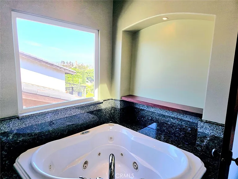 342 Lois Ln — Photo 27
