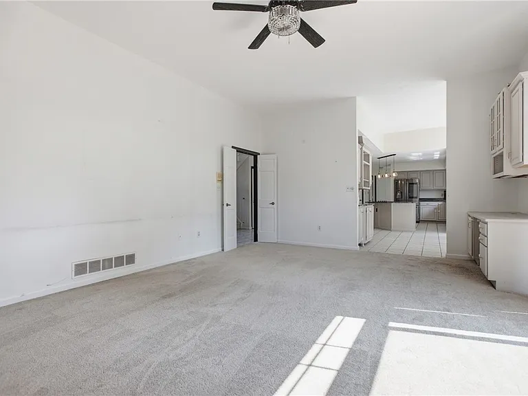 2501 Birchwood Ct — Photo 14