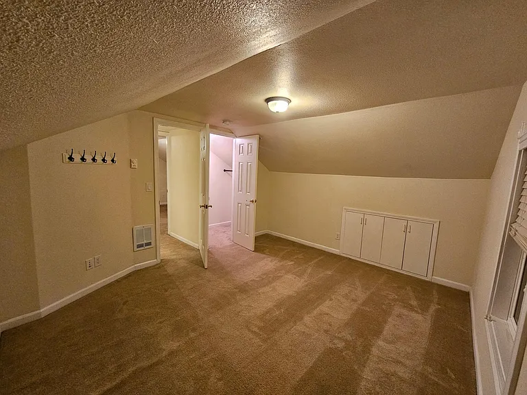 6306 SW 30th Ave — Photo 27