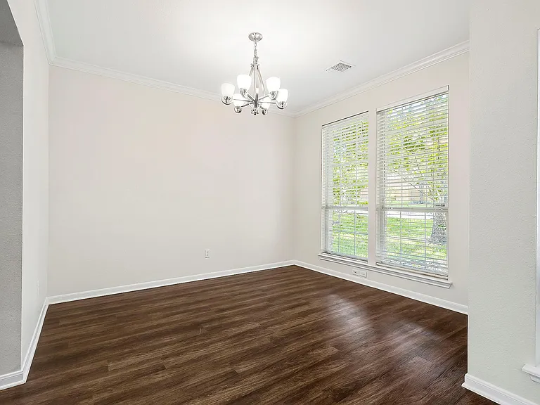 6921 Auckland Dr — Photo 14