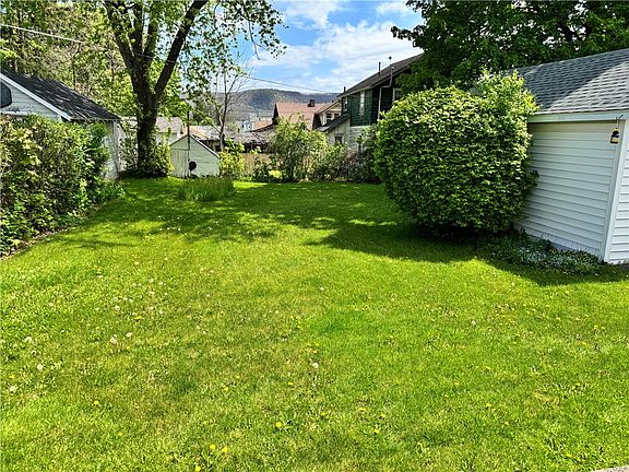 2nd image of 94 Oakwood Ave
