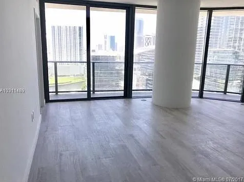 55 SW 9th St #21A — Photo 9
