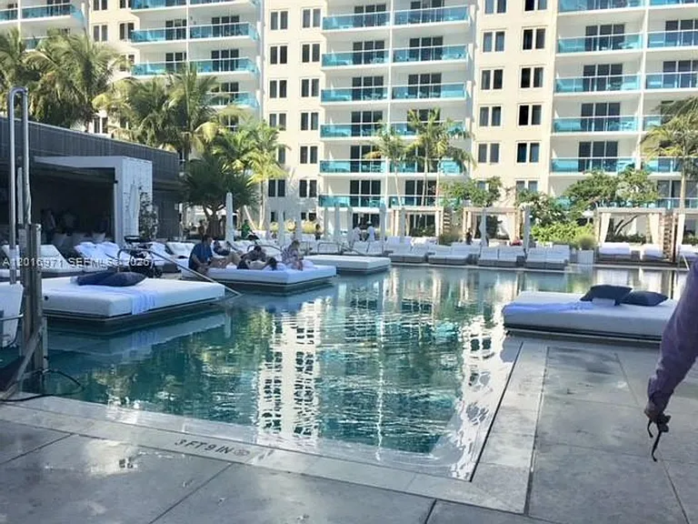 2301 Collins Ave #528 — Photo 28