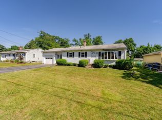 38 Calvin Cir, West Springfield, MA 01089