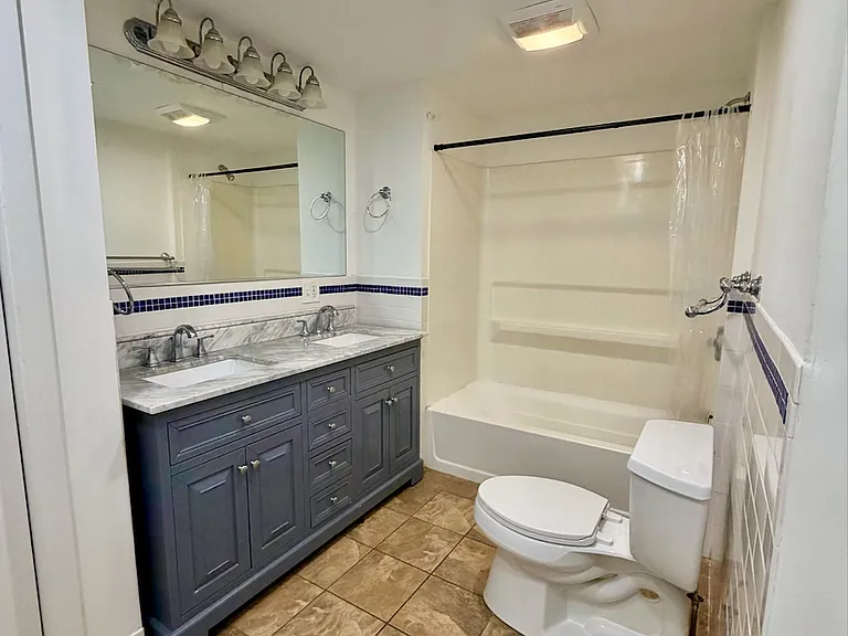 26 Center St #26 — Photo 6