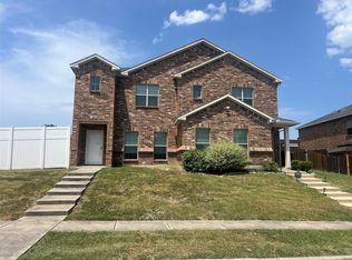 1925 Timber Oaks Dr, Garland, TX 75040