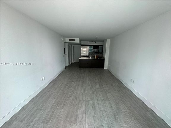 5th image of 500 Brickell Ave APT 3204