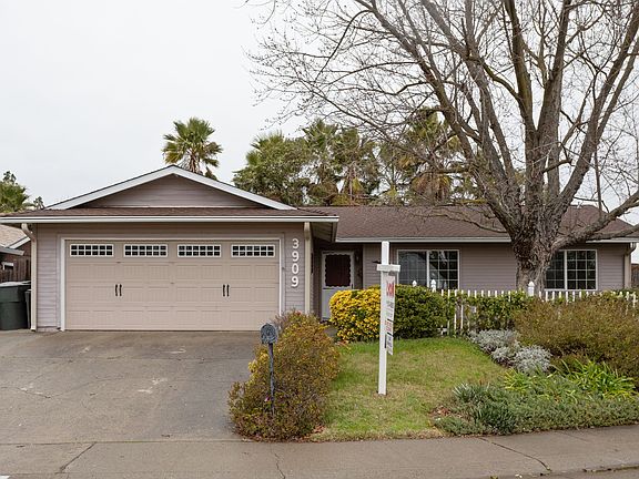 2nd image of 3909 Lutheran Cir