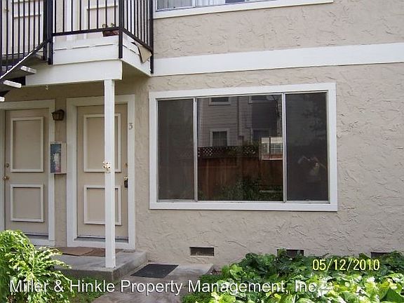 2nd image of 401 Bundy Ave APT 3