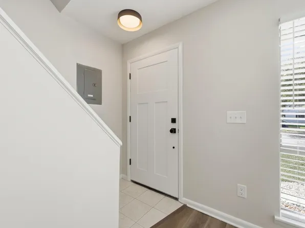 1335 Cedar St, Jacksonville, FL 32207