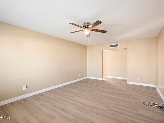 2nd image of 527 E HERMOSA Drive
