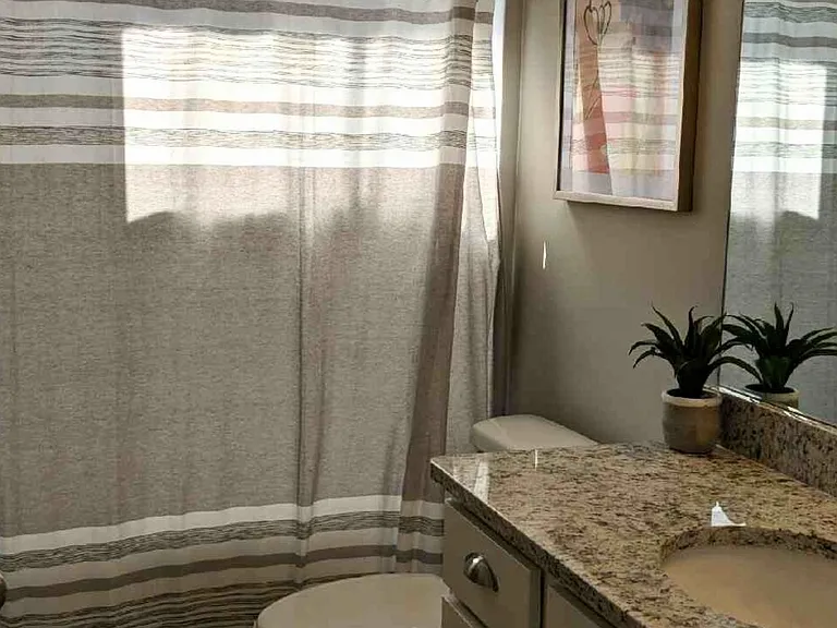 708 Goswell Dr — Photo 17