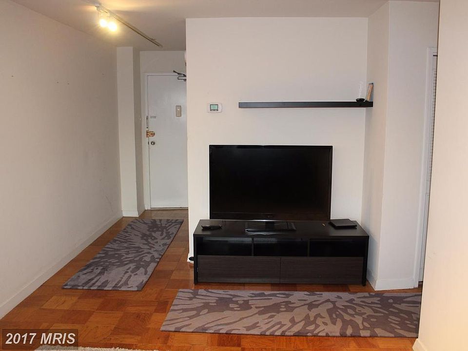 1st image of 1200 N Nash St APT 563