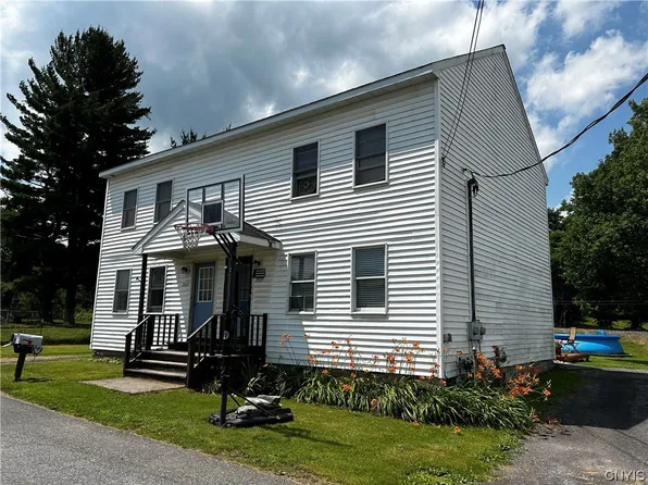 2927-2929 Griffiths Pl, Sauquoit, NY 13456