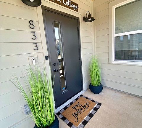 3rd image of 833 S One Mile Rd