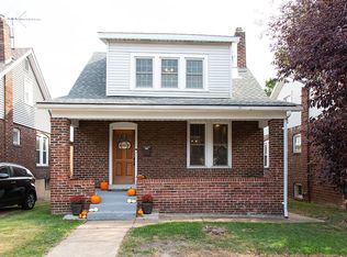 3008 Watson Rd, Saint Louis, MO 63139