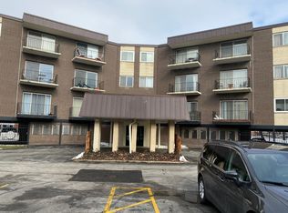 9820 S Pulaski Rd APT 301-2, Oak Lawn, IL 60453
