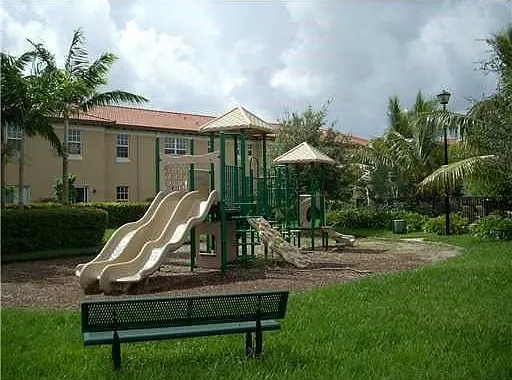 6903 Julia Gardens Dr — Photo 13