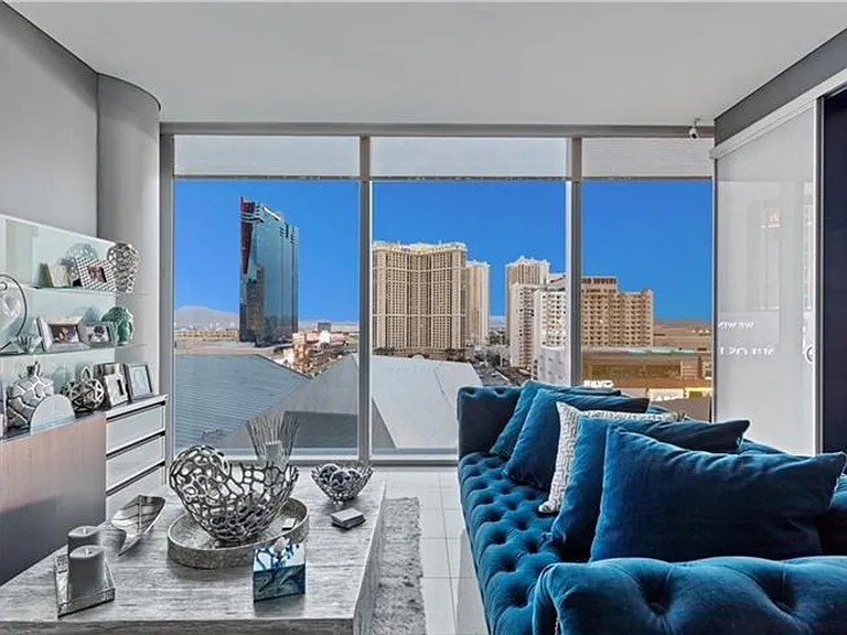 3722 S Las Vegas Blvd — Photo 6