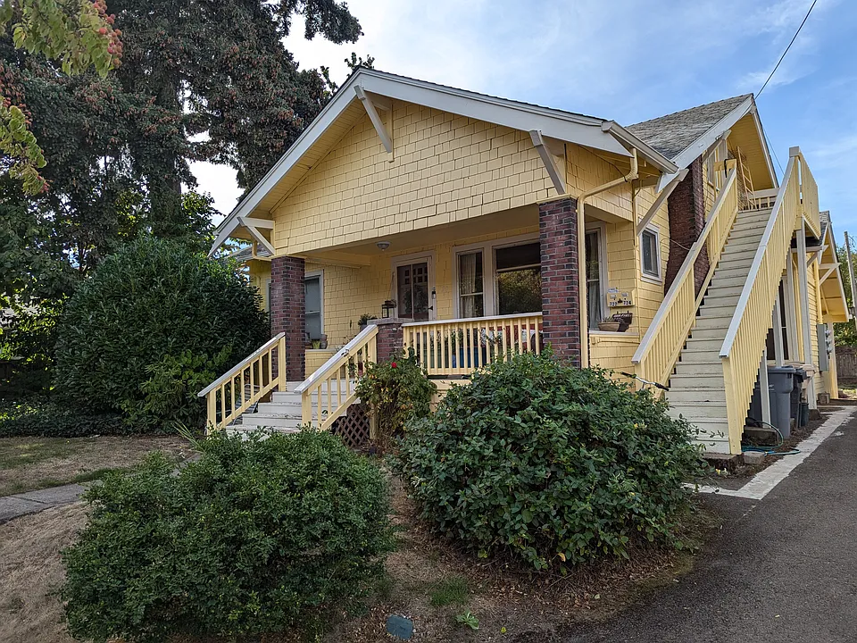 724 NW 11th St