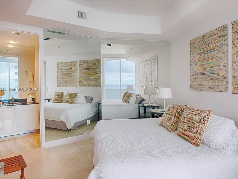15811 Collins Ave #2303 — Photo 19