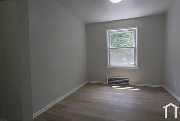 1st image of 12402 Imperial Ave