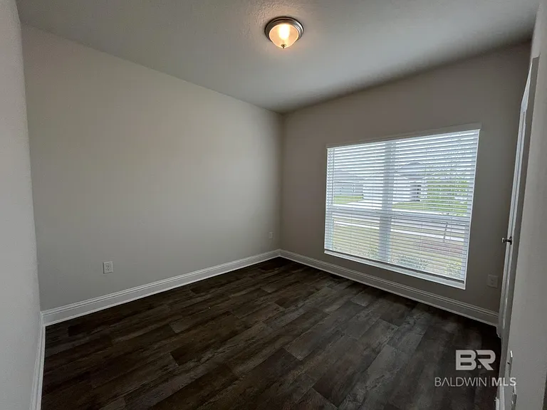 14836 Dayton Cir — Photo 8