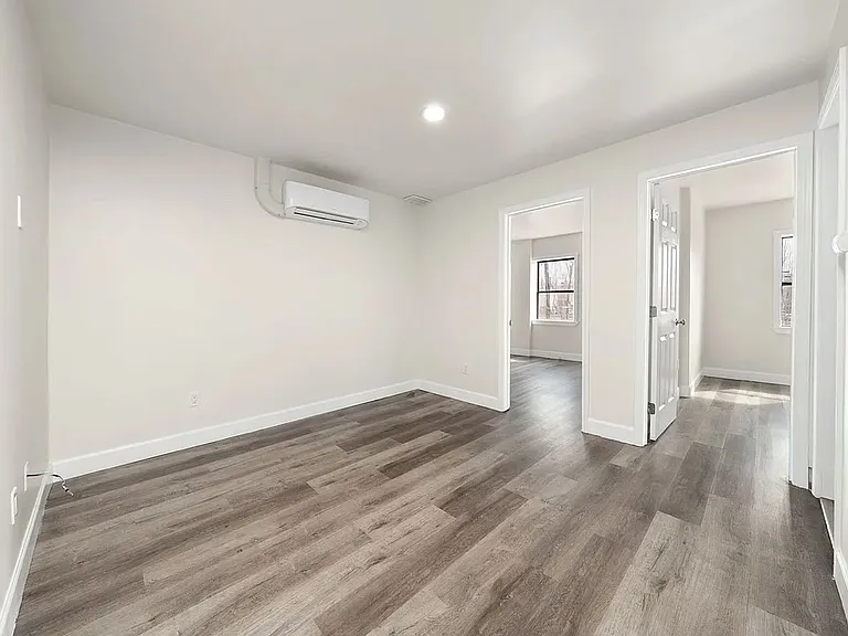 112 Pacific St #214 — Photo 2